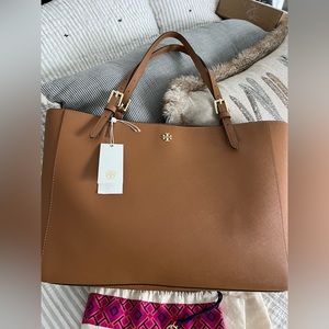 Tory Burch Emerson Bucket Tote